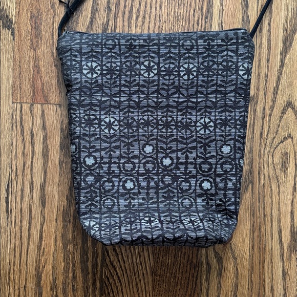 Maruca Handmade Boulder CO City Girl Black Gray Patterned Women's Crossbody Bag - Picture 9 of 10